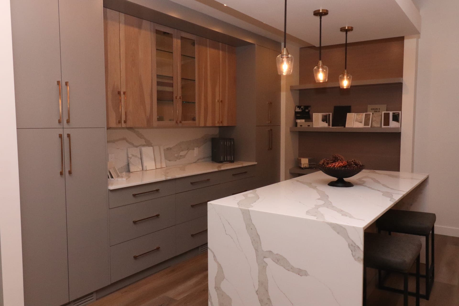 Showroom Marble Island